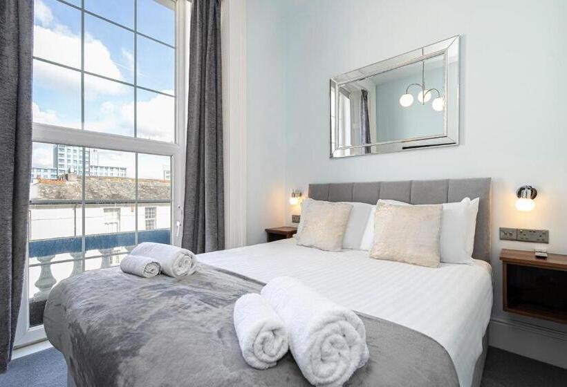 ベッドアンドブレックファースト Ocean Stays Hotel, Plymouth