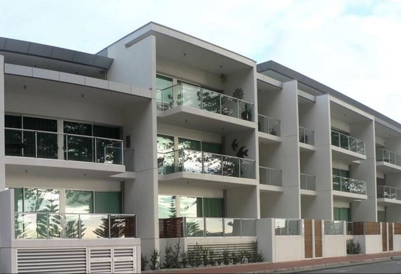 Breeze Beachfront Apartment