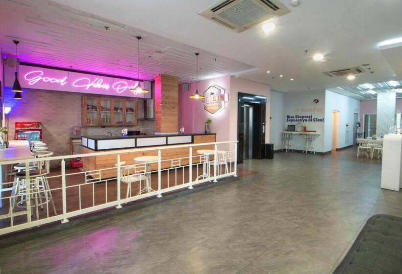 Cleo Hotel Tunjungan