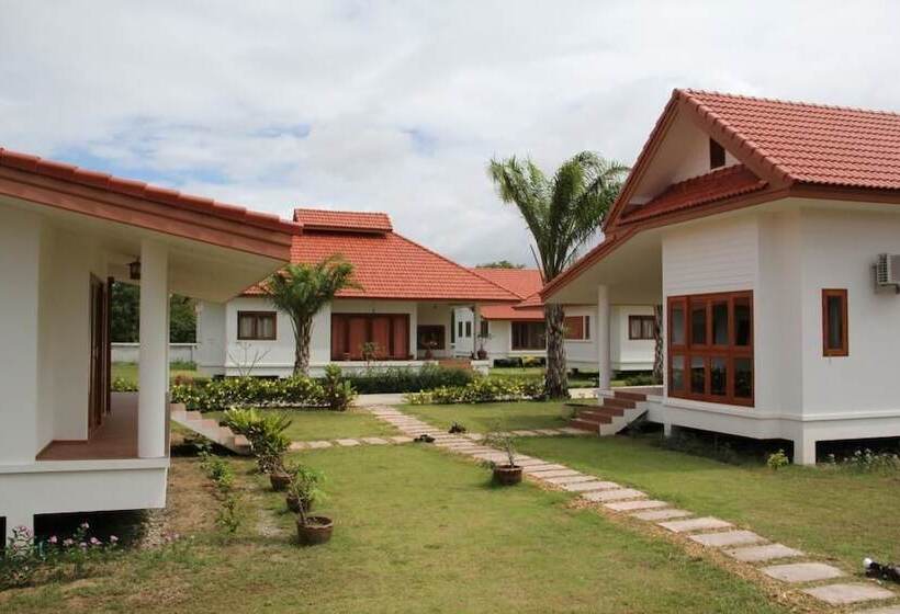 هتل Armonia Village Resort And Spa