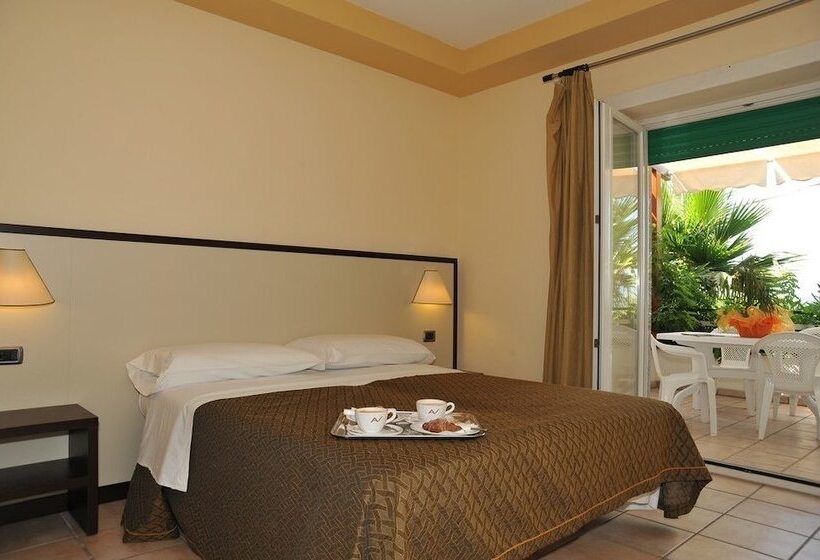 فندق Cala Saracena Resort