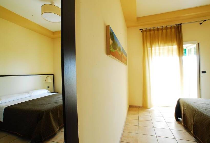 فندق Cala Saracena Resort