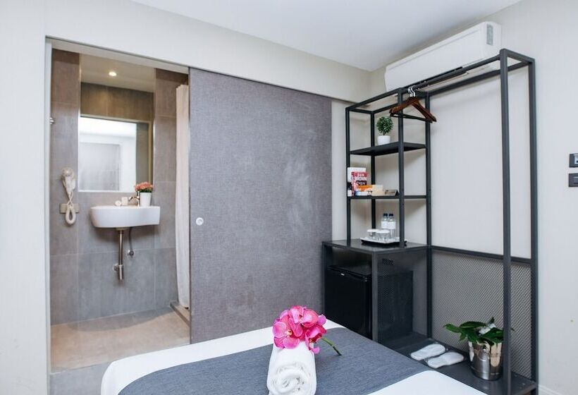 هتل Lucky House Khaosan