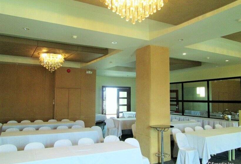 فندق Marianne Suites