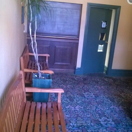 בית מלון כפרי Moondyne Joe's