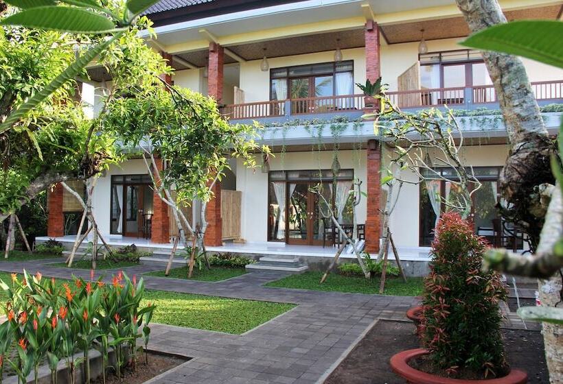 Fotos del hotel Nyoman Sandi Guest House:  17