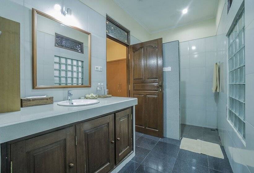 Fotos del hotel Nyoman Sandi Guest House:  23