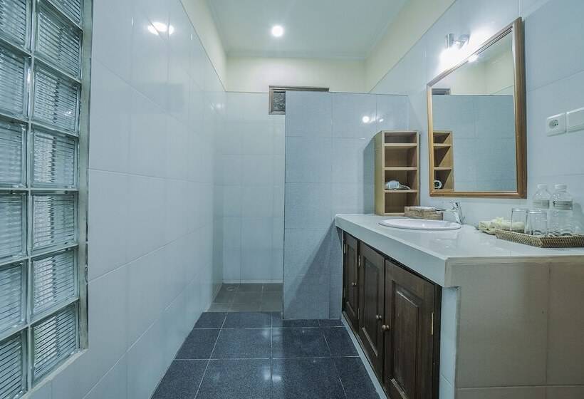 Fotos del hotel Nyoman Sandi Guest House:  16