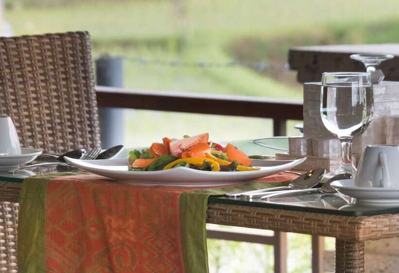 호텔 Om Ham Retreat And Resort