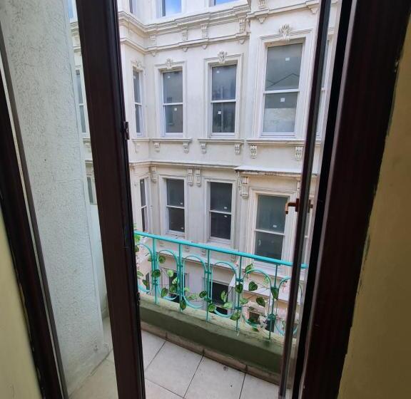 Fotos del hotel Pera Line:  43