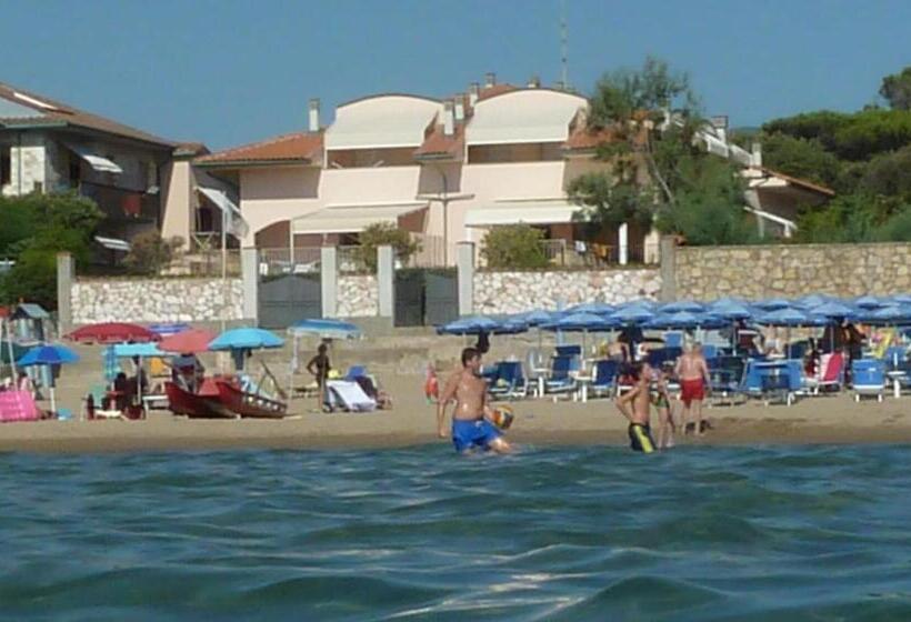 ホテル Appartamenti Onda Etrusca