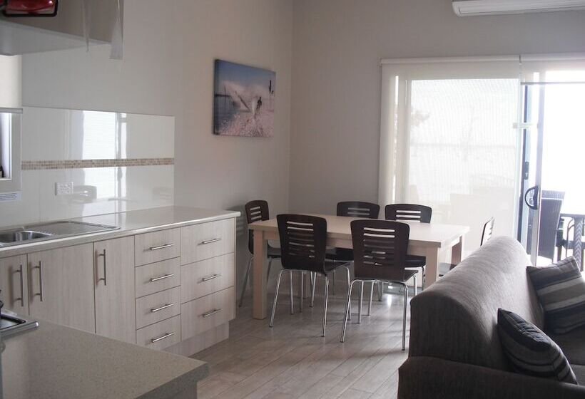 Отель Tasman Holiday Parks   Lake Mulwala