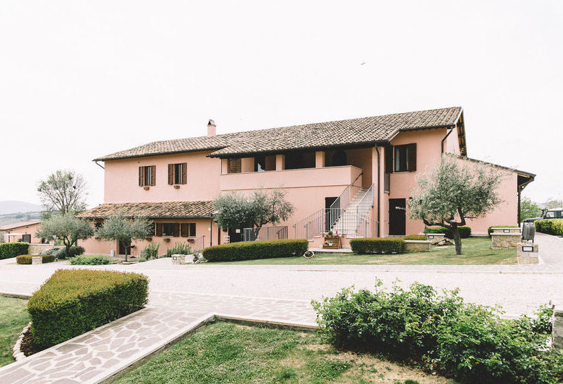 هتل Tenuta Marchesi Fezia