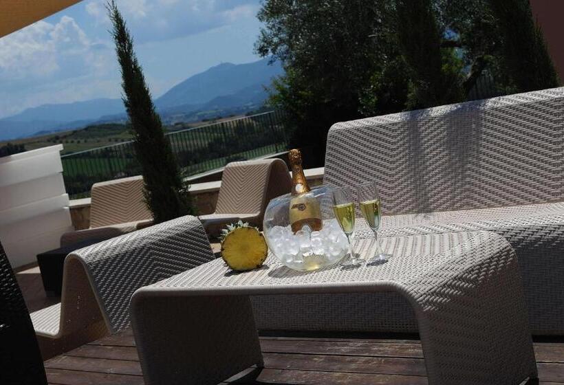 هتل Tenuta Marchesi Fezia