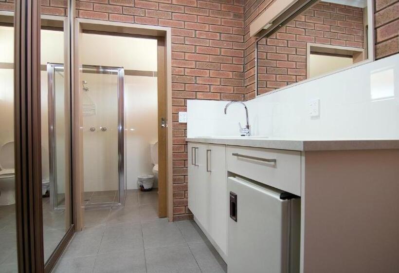 فندق على الطريق Ashleigh Court Motor Inn