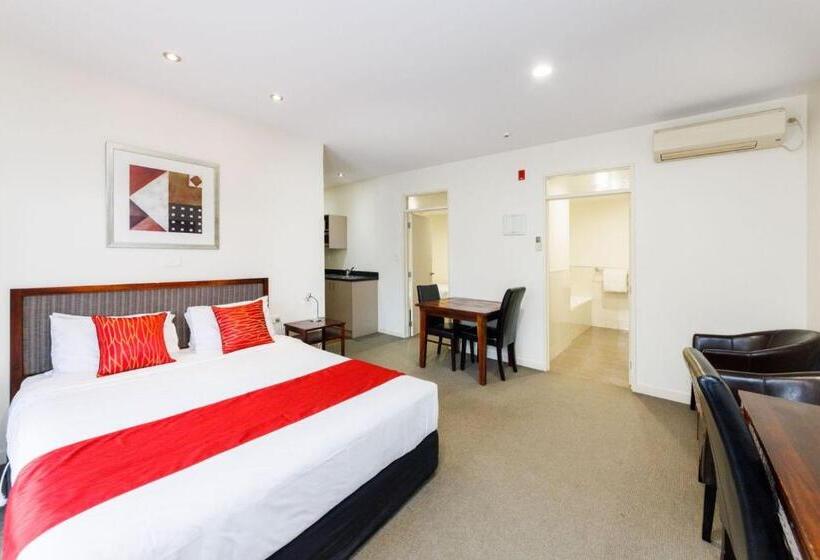 مُتل Fitzherbert Regency Motor Lodge