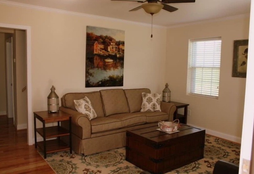 Mountain Cove Farms Resort