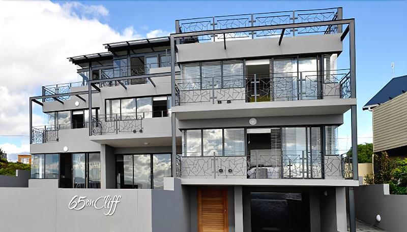 פנסיון 65oncliff