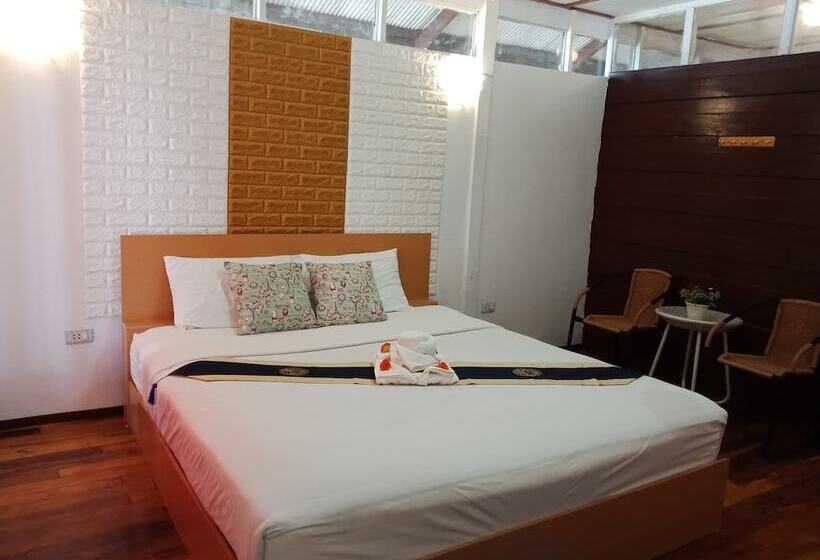 پانسیون Holiday Resort   Sha Plus