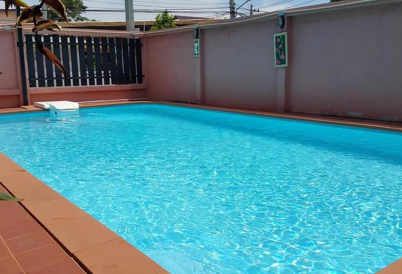 פנסיון Huahin Laplae Resort