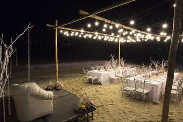 استراحتگاه Canyon Cove Hotel And Spa