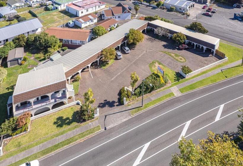 Riverside Motel