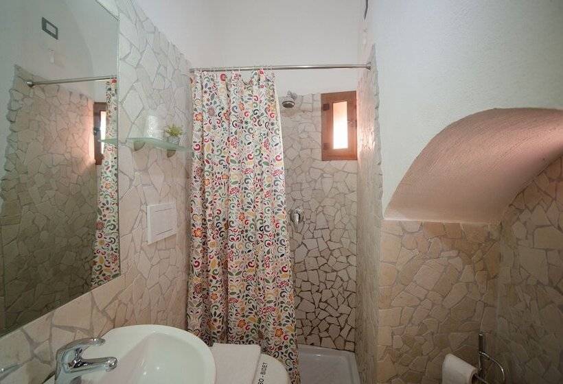 تختخواب و صبحانه A Corte