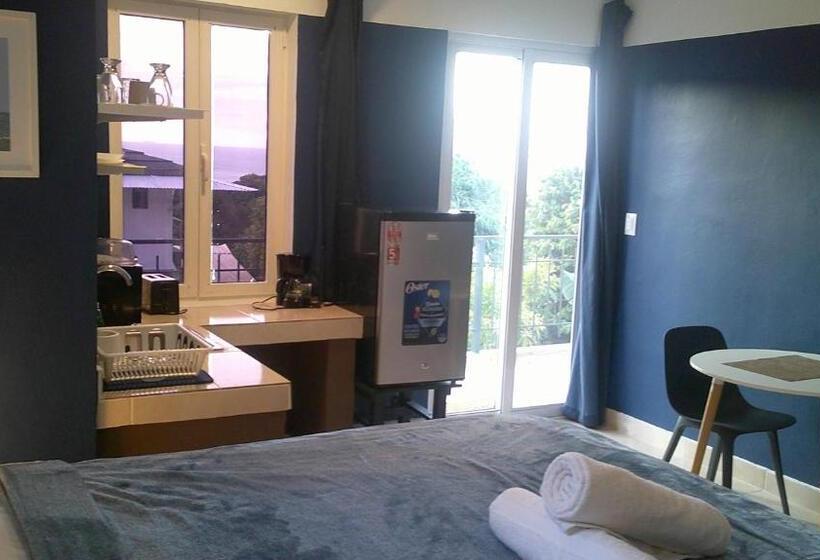 E&j Boutique Residences