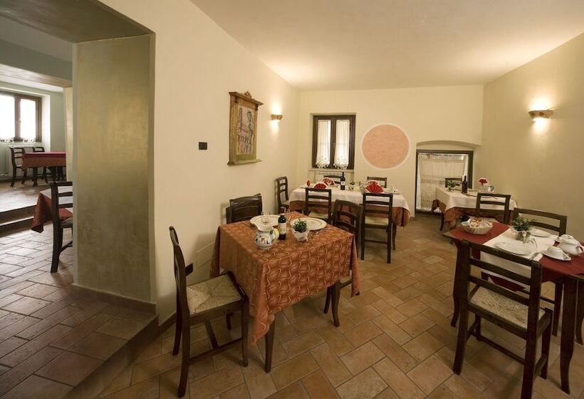 فندق Albergo Rocca Ranne