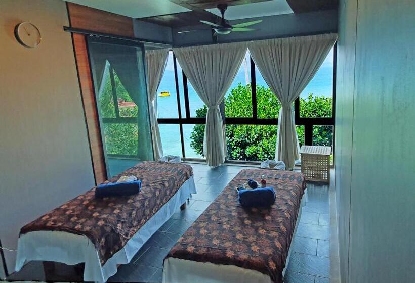 هتل Alunan Resort All Inclusive