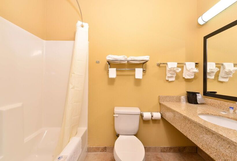 هتل Americas Best Value Inn Tupelo