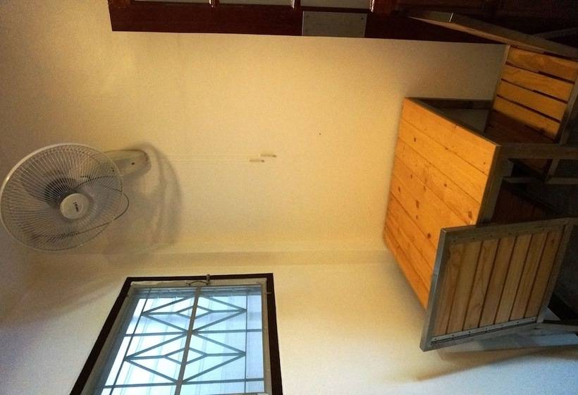 בית מלון כפרי At Home