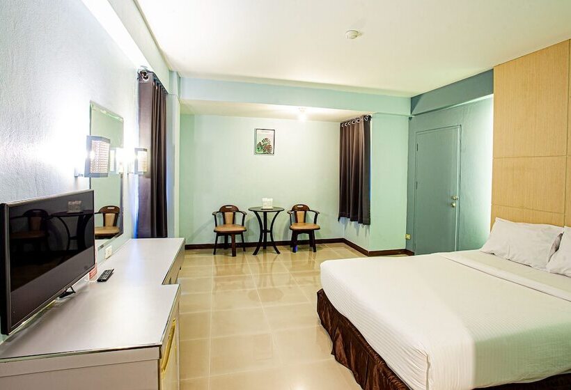 هتل Chudchada Place Hat Yai