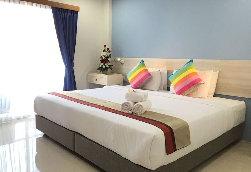 Hotel Chic N Chill Bed & Breakfast