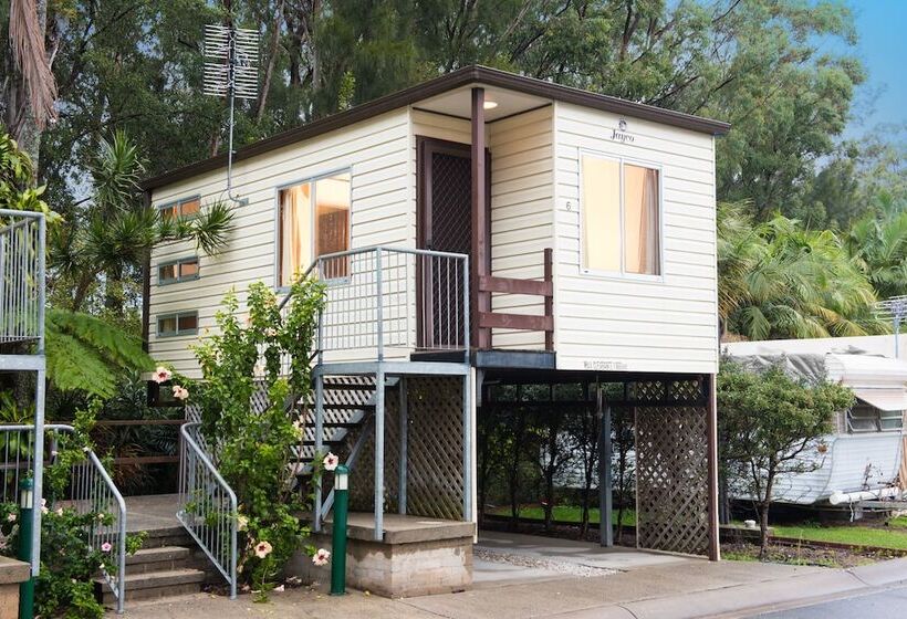 هتل Clog Barn Caravan Park