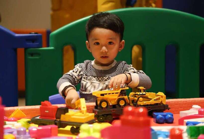 هتل Hilton Yuxi Fuxian Lake