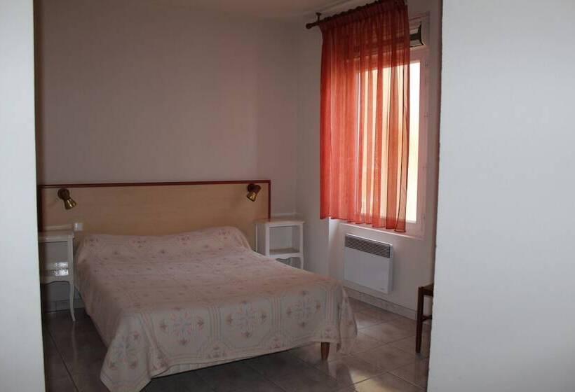 בית מלון כפרי Hôtel Restaurant Le Phénix