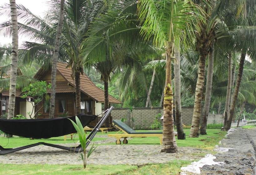 בית מלון כפרי Mina Tanjung