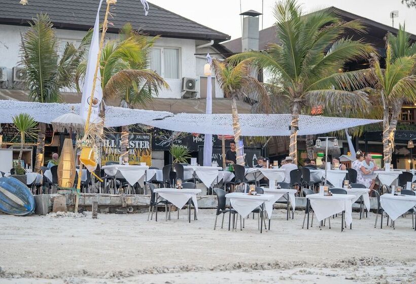 Fotos del hotel Scallywags Resort:  21