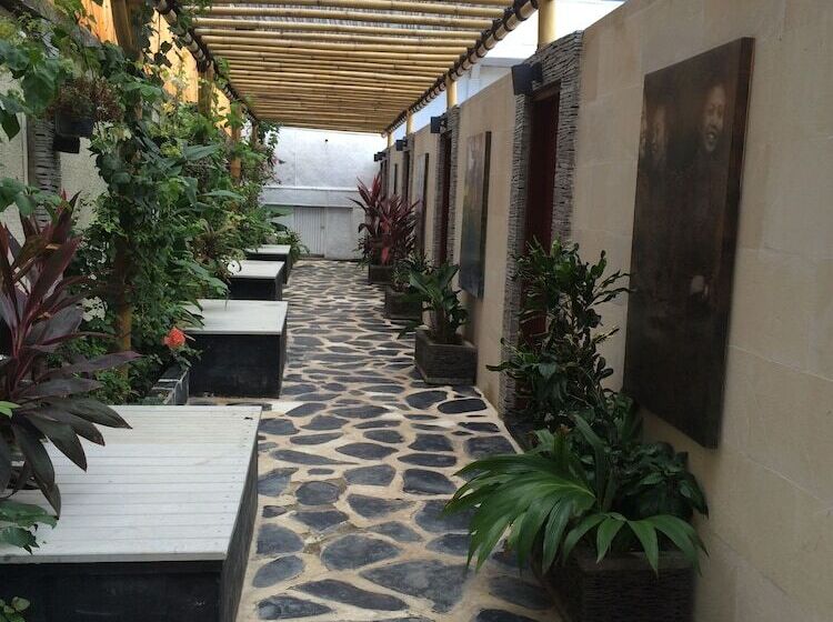 Fotos del hotel Scallywags Resort:  26