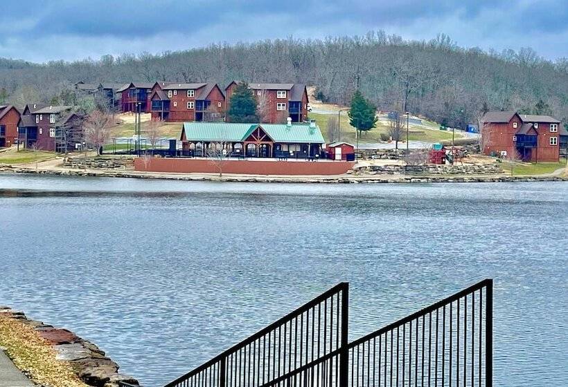 فندق Stonebridge Village Resort