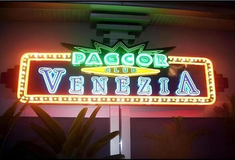 Fotos del hotel Subic Bay Venezia:  5