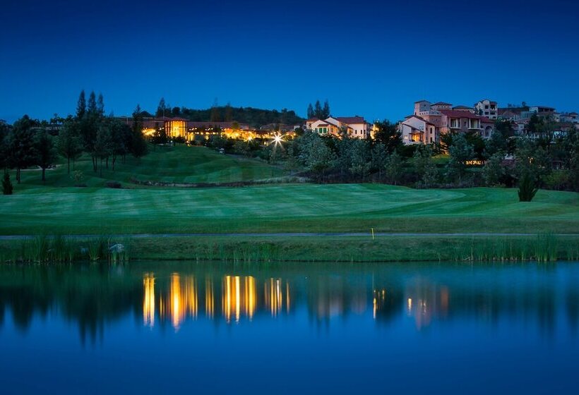 هتل Toscana Town Square Suites