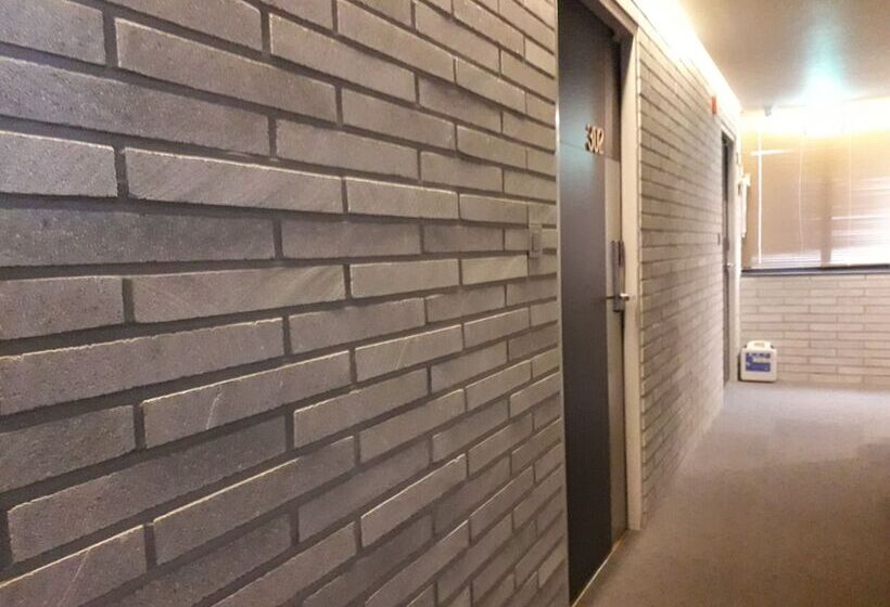 فندق على الطريق Mini Hotel 141