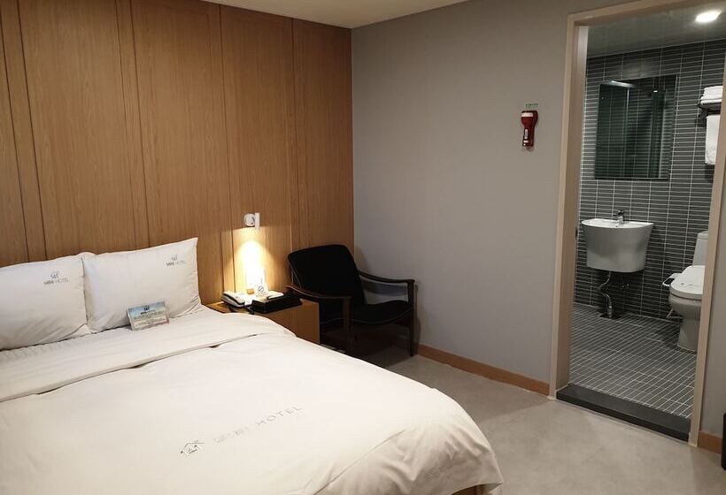 فندق على الطريق Mini Hotel 141