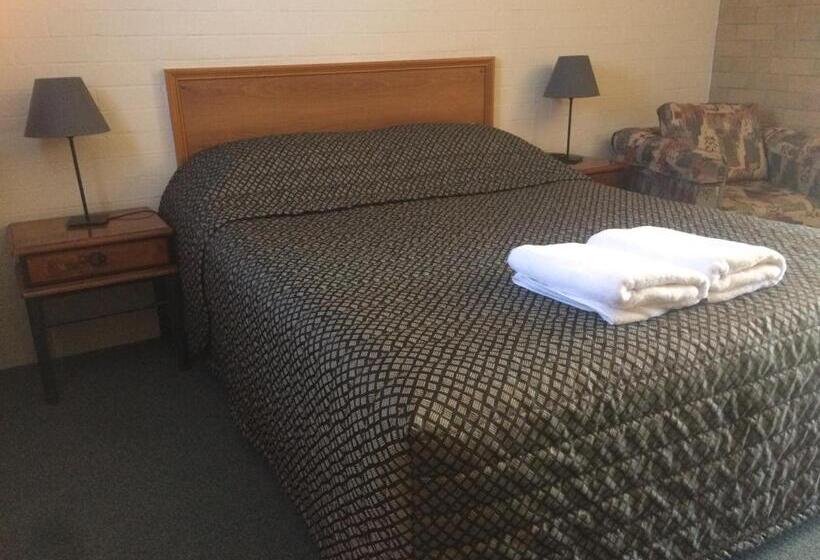 فندق على الطريق Alexander Motor Inn