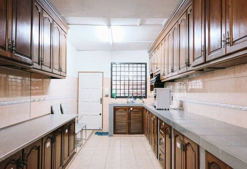 بنسيون Camelia Homestay