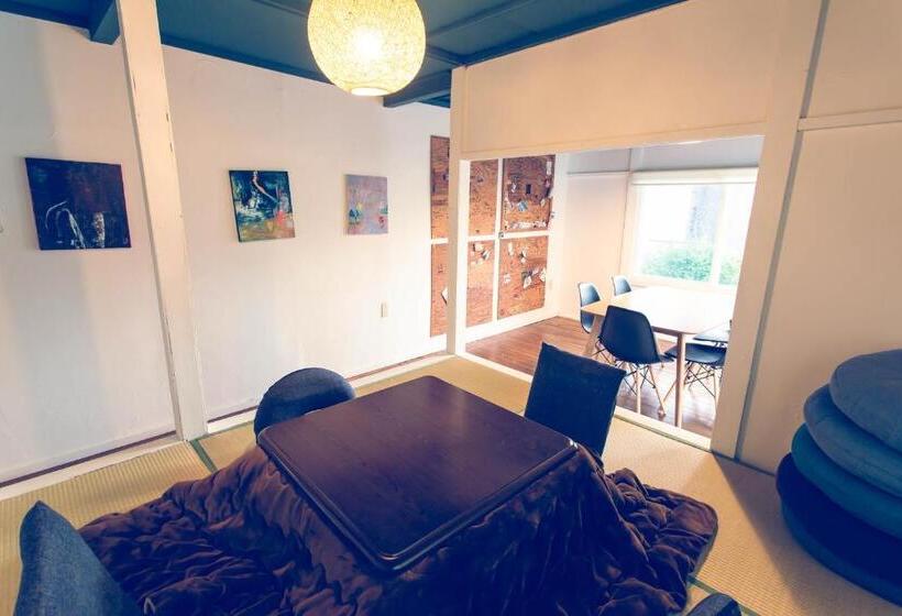 פנסיון Guest House Waya