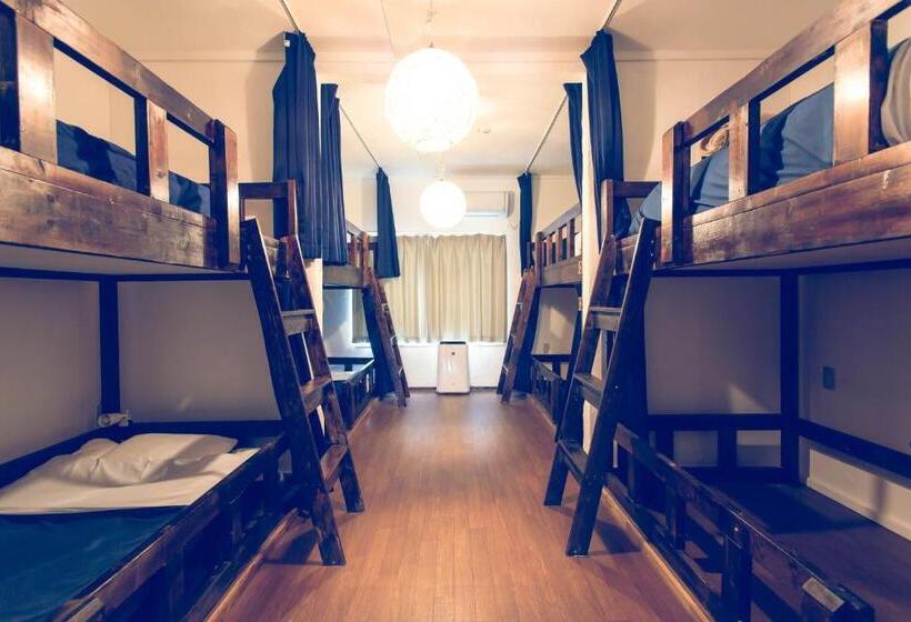 פנסיון Guest House Waya