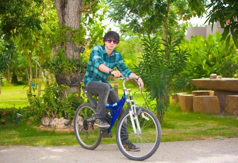 استراحتگاه Phukumhom Khao Yai